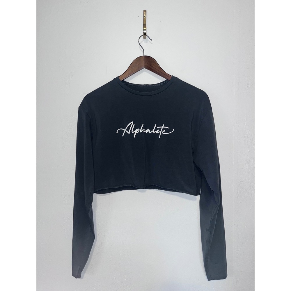 Alphalete Womens Lifestyle Fit Long Sleeve Cropped T-Shirt Gray Size Medium